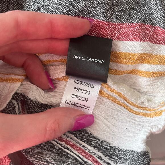 Torrid White / Black / Red / Yellow Cold shoulder Tank Top Size 1 - Picture 5 of 13